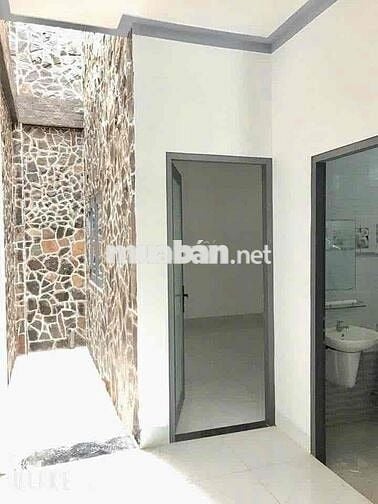 NHÀ 1 TRỆT 1 LẦU ĐƯỜNG ÔTÔ KHU DÂN CƯ P8 (NAY P. TÂN HẠNH) VĨNH LONG