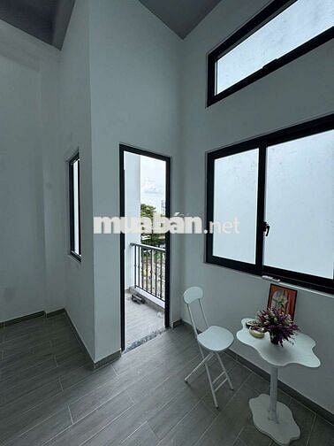 CHO THUÊ PHÒNG STUDIO MỚI CÓ BAN CÔNG XÂY GẦN LÀNG ĐẠI HỌC