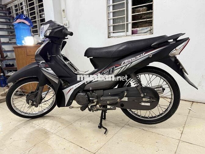 Thanh lý Elegant 50cc học sinh không cần bằng lái