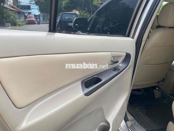 Toyota Innova 2016 2.0E - 190000 km