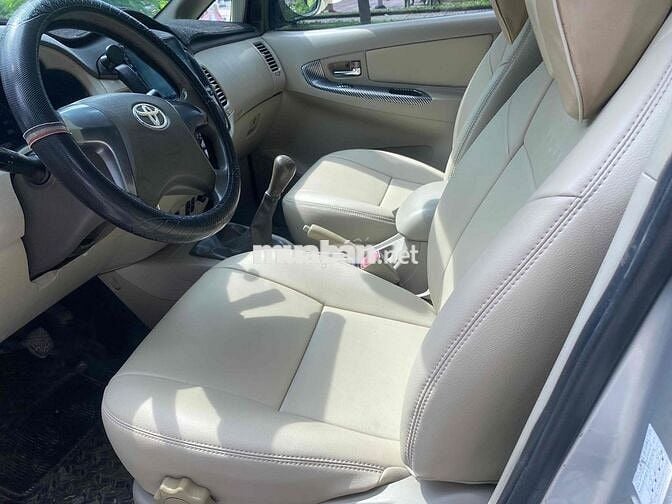 Toyota Innova 2016 2.0E - 190000 km