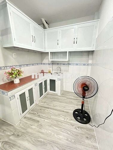 Bán nhà Quan 6 Nhinh 1 T HẬU GIANG Q6 -  Nhà Đúc 3 Tầng + Lửng: 3 PN,