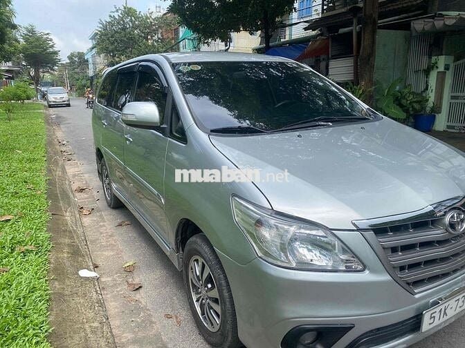Toyota Innova 2016 2.0E - 190000 km