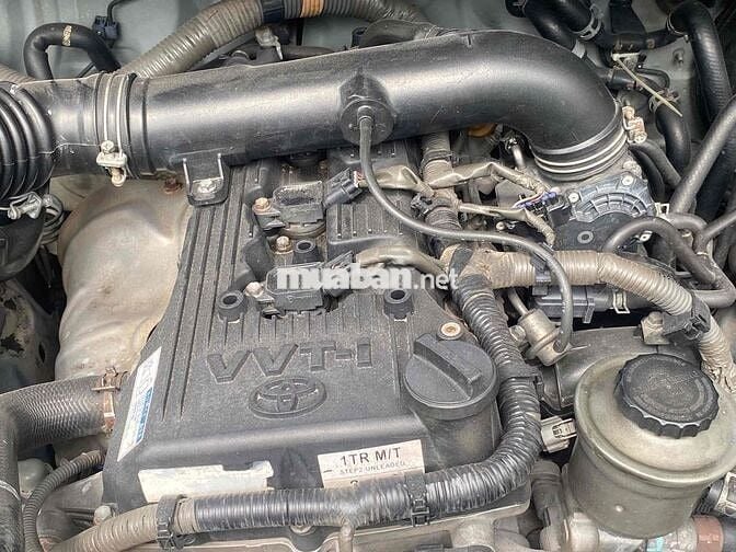 Toyota Innova 2016 2.0E - 190000 km