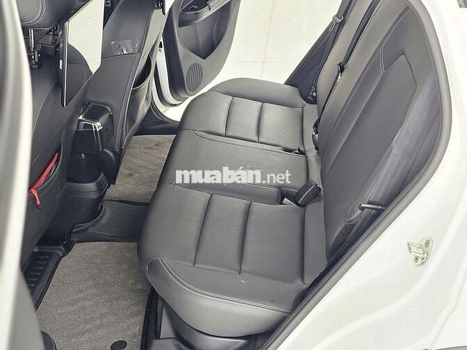 Ô tô điện Vinfast VF5 Plus màu trắng