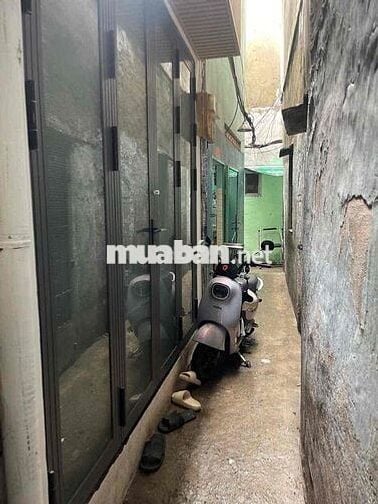 Nhà Đề Thám cách mặt tiền 1 căn tiện Bán online, app, ra trung tâm