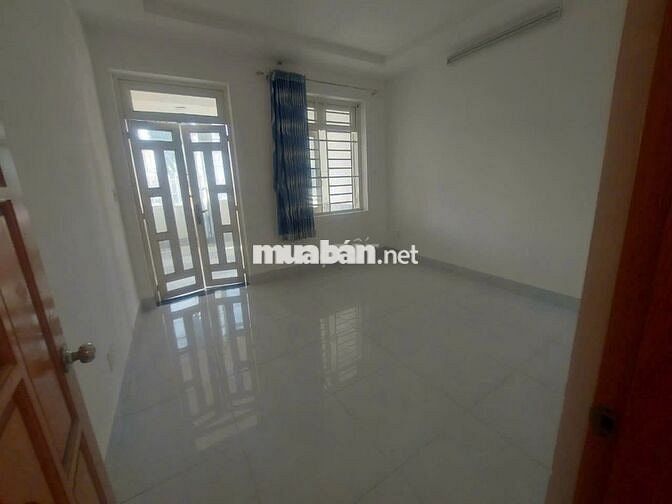 Nhà ở 2 tầng, 66m2/sàn, 4 PN+NVS, đang cho thuê, Đ. Hiệp Bình, Thủ Đức