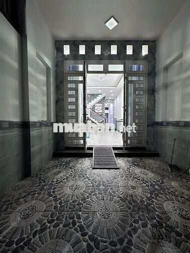 Nhà ở 2 tầng, 66m2/sàn, 4 PN+NVS, đang cho thuê, Đ. Hiệp Bình, Thủ Đức