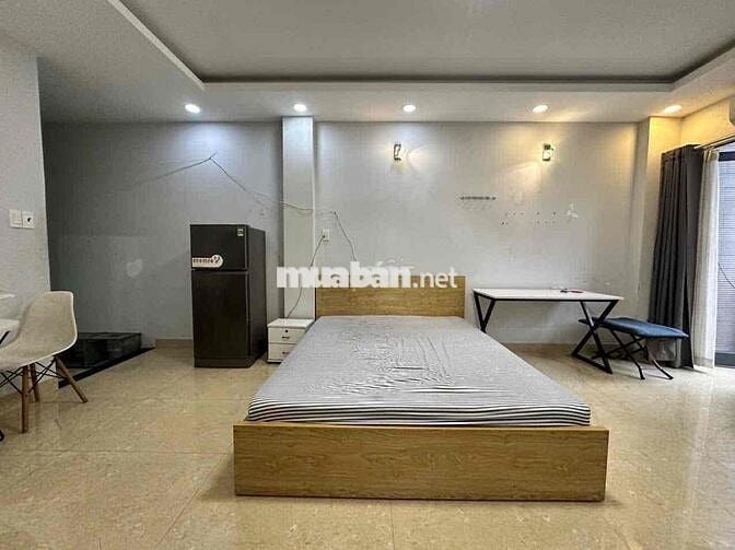 CĂN HỘ STUDIO BAN CÔNG RỘNG 43M2. FULL NỘI THẤT NGAY PHỐ ẨM THỰC NGT