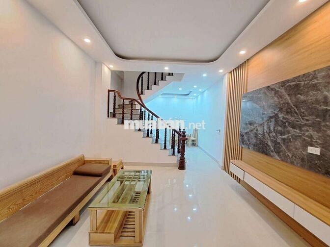 Cc bán nhà ngõ 169 Hoàng Mai, lô góc, 3 thoáng,5 phòng ngủ, mt 4m,7 tỷ