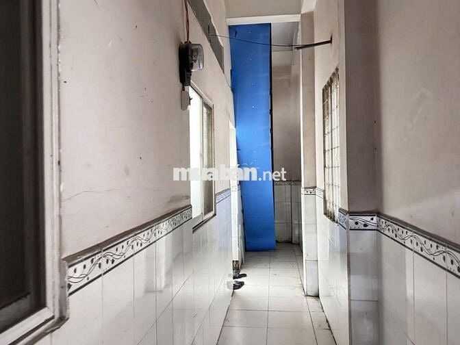 Nhà mặt tiền 78m2, 2 phòng ngủ, đường Nguyễn Xí, Bình Thạnh