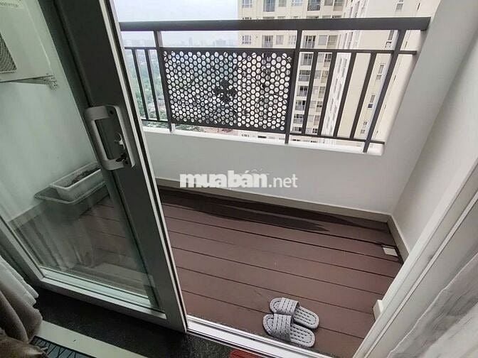 CHO THUE GẤP CĂN HỘ SAIGON MIA NHÀ TRỐNG 66M2 GIÁ 14 TR