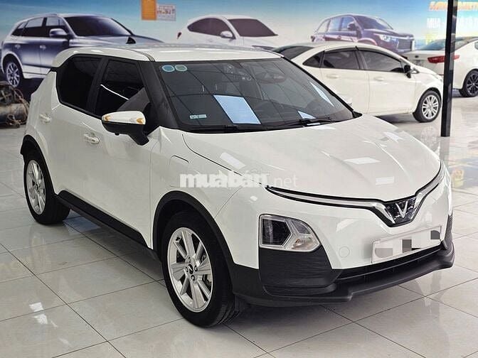 Ô tô điện Vinfast VF5 Plus màu trắng