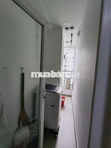 CHO THUE GẤP CĂN HỘ SAIGON MIA NHÀ TRỐNG 66M2 GIÁ 14 TR