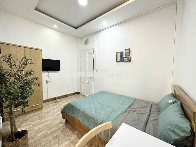 CĂN HỘ NGAY MẶT TIỀN CỬA SỔ , 30m2 - CẠNH HOÀNG SA QUẬN 1