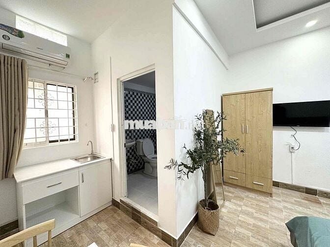 CĂN HỘ NGAY MẶT TIỀN CỬA SỔ , 30m2 - CẠNH HOÀNG SA QUẬN 1