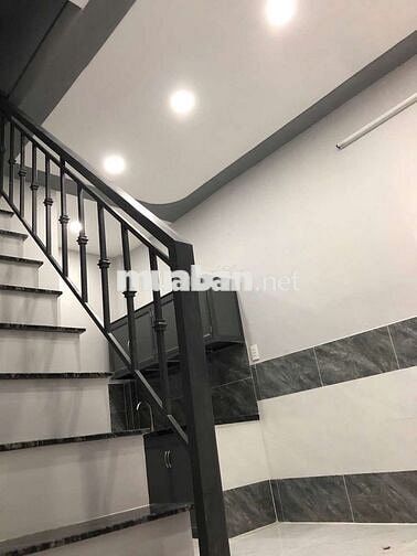 Nhà 3m x 6m, đúc 1 lầu hẻm xe hơi,đường nguyễn văn khố,i p8