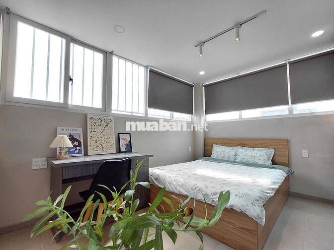 PHÒNG FULL NỘI THẤT CỬA SỔ LỚN GẦN CHỢ BÀ CHIỄU GIÁP Q1 PHÚ NHUẬN