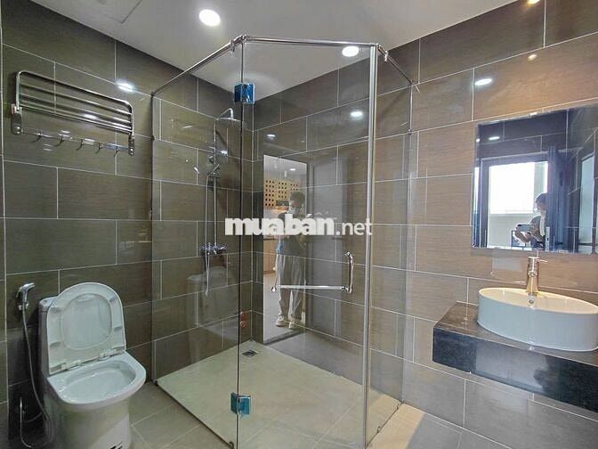 PHÒNG FULL NỘI THẤT CỬA SỔ LỚN GẦN CHỢ BÀ CHIỄU GIÁP Q1 PHÚ NHUẬN