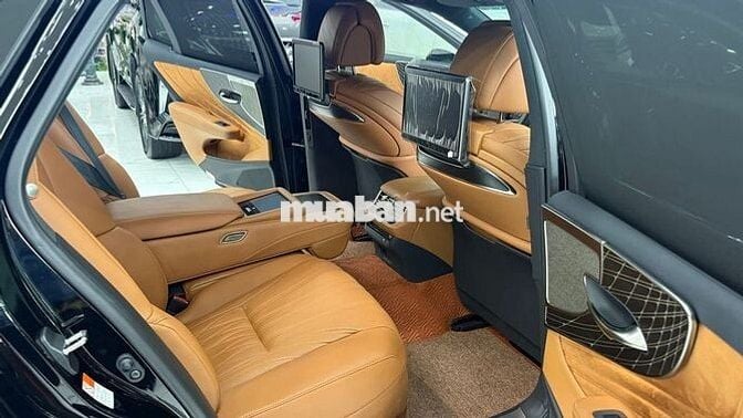 Bán Lexus LS500h sản xuất 2025 siêu lướt 600 Km.
