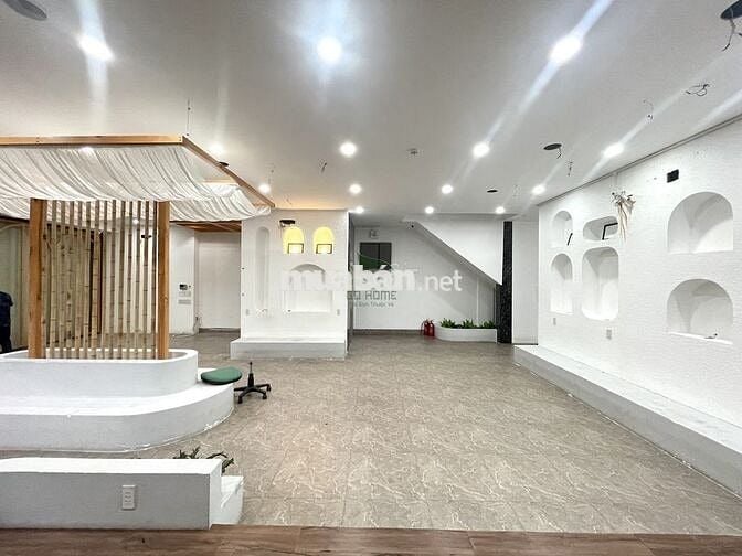 CHO THUÊ NHÀ VỪA Ở VỪA KINH DOANH 2 MẶT TIỀN 4 TẦNG Ở KĐT HÀ QUANG 2