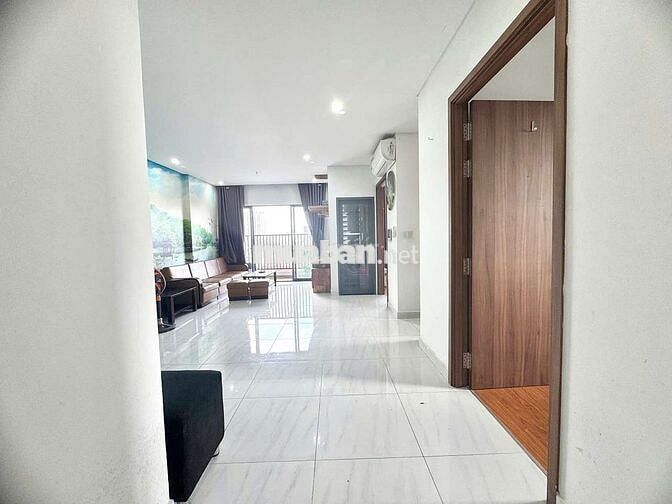 Căn hộ 2 phòng ngủ ban công - Ngay trung tâm quận 7 - Full nội thất