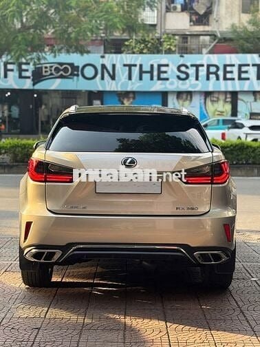 Lexus RX300 2018, giá hợp lý so với cây số ODO