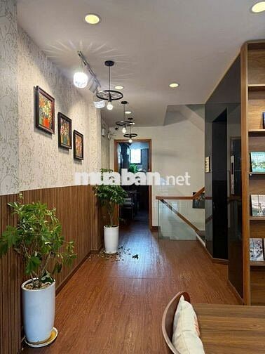 Mặt tiền đường nhánh khu Lê Văn Quới dt63m2 đúc 6 tầng 8pn,Q.Bình Tân