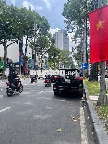 8PN/8WC Thang máy - Mặt tiền Trần Hưng Đạo, Quận 1- 60TRIỆU, Hầm 5tầng