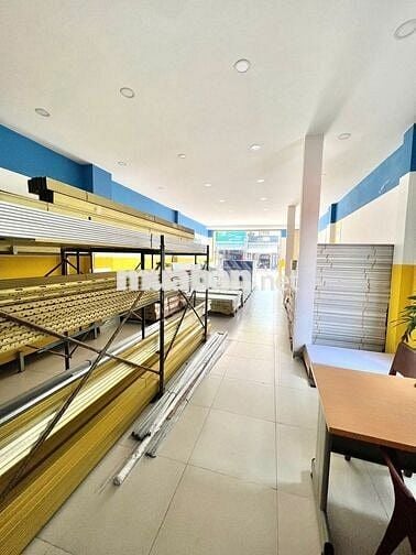 CHO THUÊ NHÀ KINH DOANH 3 TẦNG SIÊU RỘNG LÊ HỒNG PHONG GIÁ 20 TRIỆU