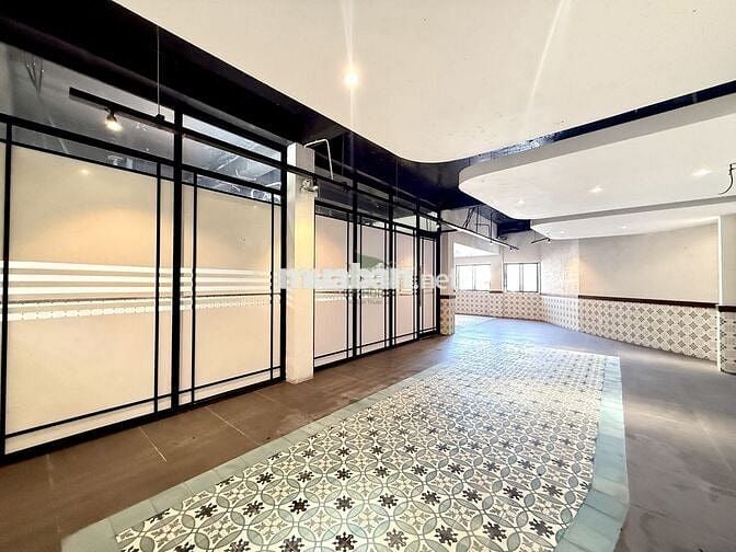 CHO THUÊ NHÀ KINH DOANH 3 TẦNG 518M2 MẶT TIỀN TRUNG TÂM GIÁ 60 TRIỆU