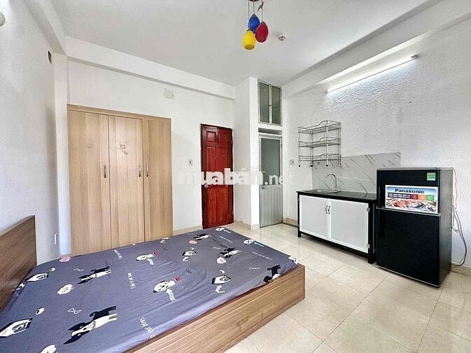 Ngã 4 Phú Nhuận • STUDIO BANCONG • Nguyễn Kiệm