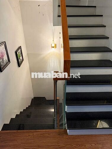 Mặt tiền đường nhánh khu Lê Văn Quới dt63m2 đúc 6 tầng 8pn,Q.Bình Tân