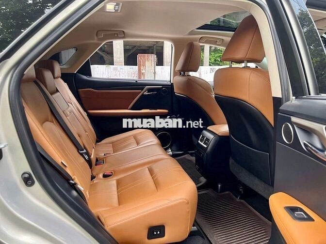 Lexus RX300 2018, giá hợp lý so với cây số ODO