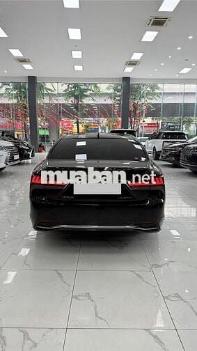 Bán Lexus LS500h sản xuất 2025 siêu lướt 600 Km.