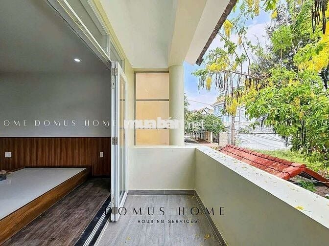 Studio ban công gần cầu kênh Tẻ - Full nội thất