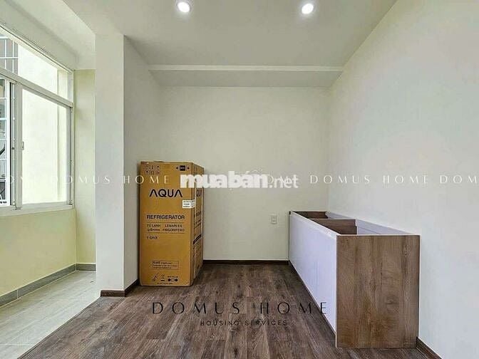 Studio ban công gần cầu kênh Tẻ - Full nội thất