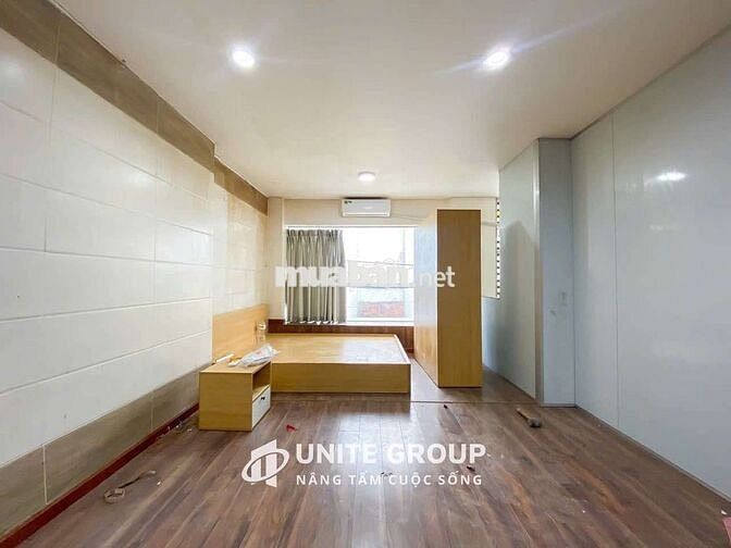 Studio ban công gần cầu kênh Tẻ - Full nội thất