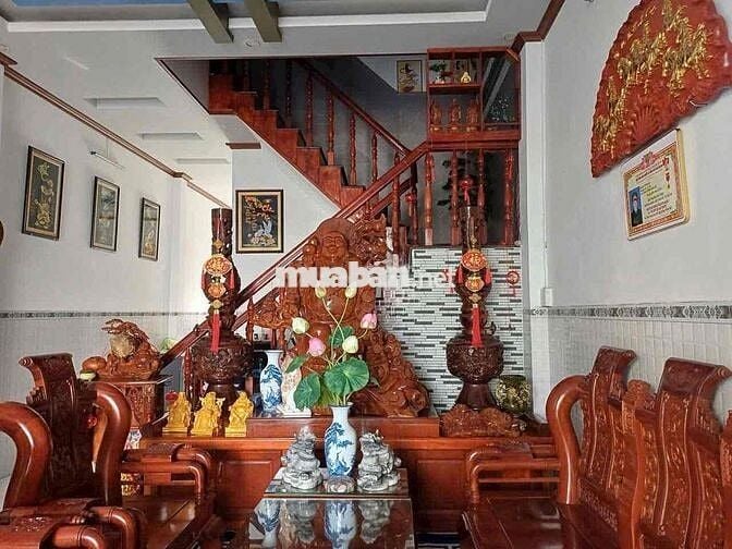 Nhà trệt lầu rộng rãi KDC Cửu Long (2pn 2 máy lạnh)