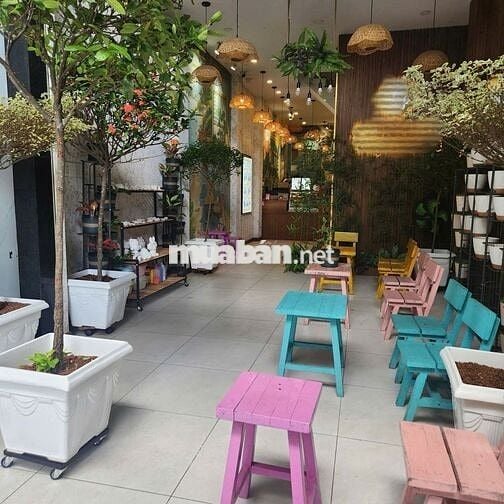 Mặt tiền đường nhánh khu Lê Văn Quới dt63m2 đúc 6 tầng 8pn,Q.Bình Tân