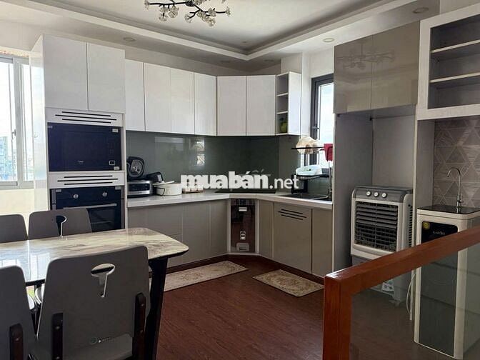 Mặt tiền đường nhánh khu Lê Văn Quới dt63m2 đúc 6 tầng 8pn,Q.Bình Tân