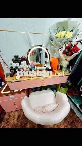 Bán gấp nhà thổ cư, tặng hết nội thất, đường dal xe 1,5tấn