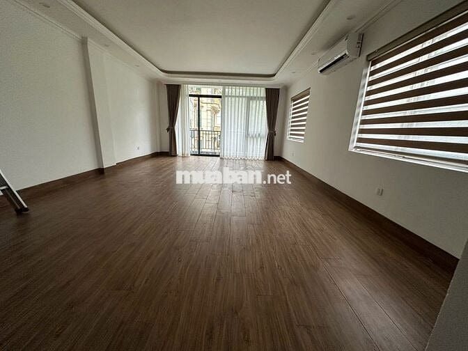 Cho thuê văn phòng KĐT Định Công, nhà mới thoáng, hoàn thiện cực đẹp