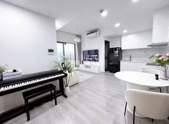 Căn Góc View Hồ Bơi Lung Linh - 2PN (56M2 ), SHR, Dọn Ở Ngay, Bank 75%