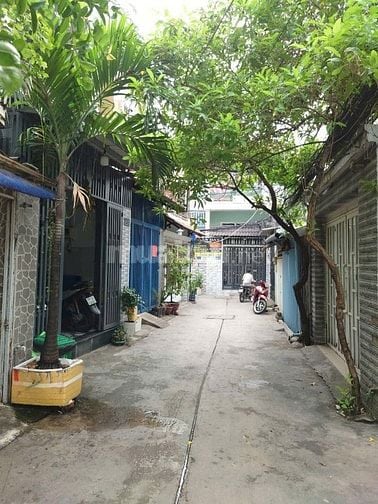 Cần bán nhà hẻm ôtô đường Tám Danh F4Q8 đt: 3,7m x 13,5m, 1 lầu