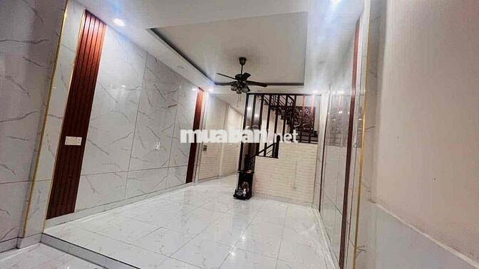 Nhà nguyên căn 2pn siêu đẹp ngay gần nhà thờ Nam Hải