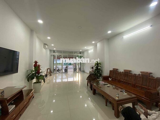 NHÀ 5 TẦNG VỪA Ở VÀ KINH DOANH THÍCH QUẢNG ĐỨC