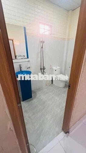 Nhà nguyên căn 2pn siêu đẹp ngay gần nhà thờ Nam Hải