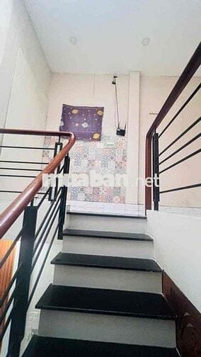 Nhà nguyên căn 2pn siêu đẹp ngay gần nhà thờ Nam Hải