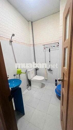 Nhà nguyên căn 2pn siêu đẹp ngay gần nhà thờ Nam Hải